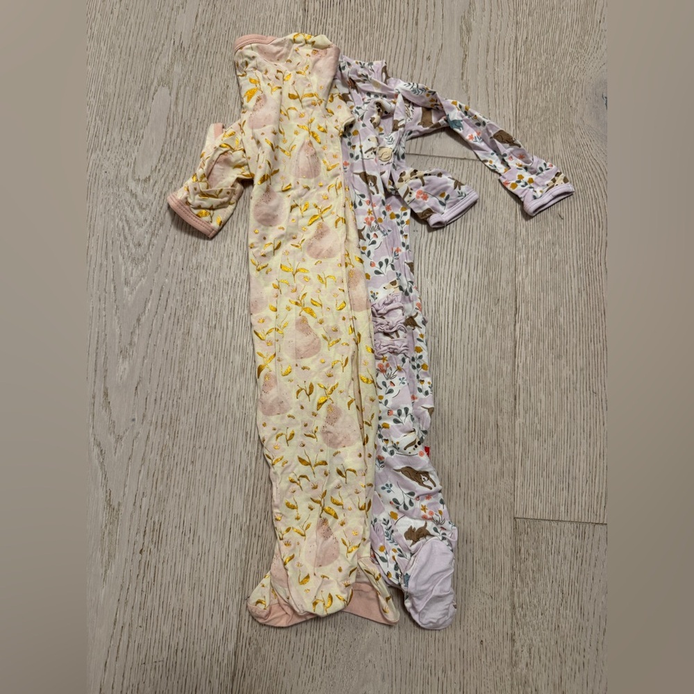 Magnetic Me dog Print and pear print Footie